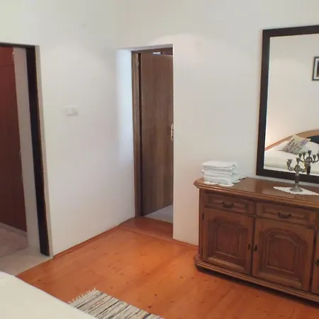 Country Side Getaway, Near The River And Sea